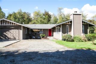 2020 10th Street Pl, Puyallup, WA 98371-7321