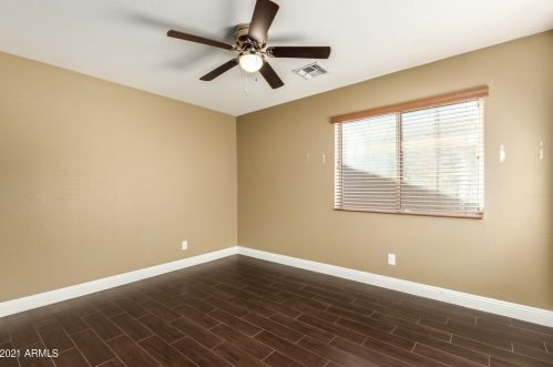 8356 Berridge Ln, Glendale AZ  85305-2555 exterior