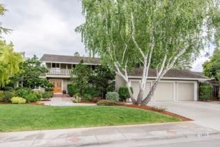 12664 Fredericksburg Dr, Saratoga, CA 95070-3832