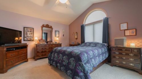 9156 Maple Dr, Dyer IN  46373-9149 exterior