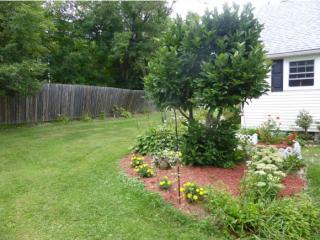 40 Shady Ln, Woodford, VT 05201-2717