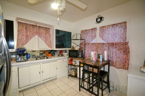 2745 58, Milwaukee WI 53210-1539 exterior