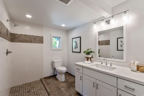 12675 Fiori Ln, Sebastopol CA  95472-9571 exterior