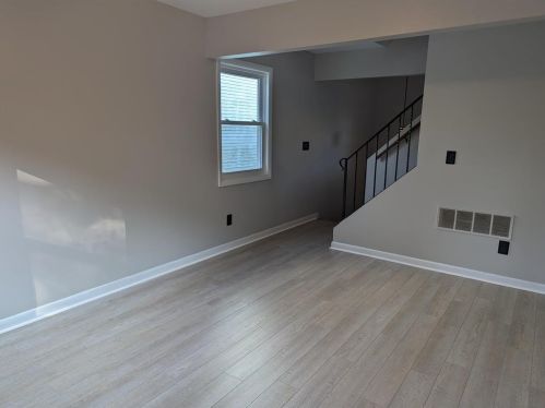 226 Vista Dr, Easton PA  18042-7205 exterior