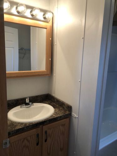 40 Brookwood Dr, Salem NH  03079-3017 exterior