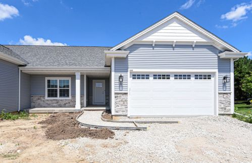 637 Annecy Park Cir, Waterford WI  53185-4262 exterior