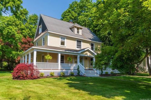 32 Clinton Ave, Warwick, NY 10990-1630
