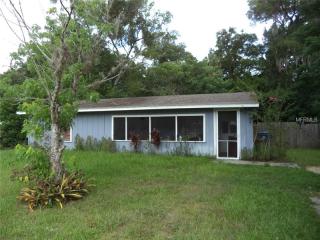420 Pinegrove St, Deland, FL 32720-2625