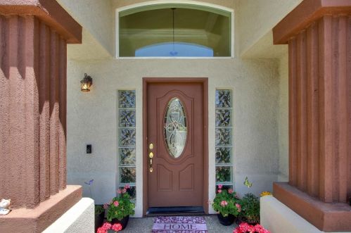 8675 Tennis Club Ct, Elk Grove CA  95624-3291 exterior