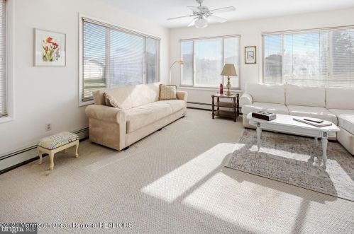 10 Lowell Ct, Bricktown NJ  08724-2423 exterior