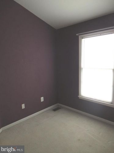 7549 Westmore Dr, Springfield VA  22150-4271 exterior
