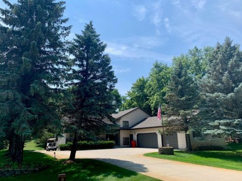 2916 Crestwood Dr, Alex, MN 56308-7973