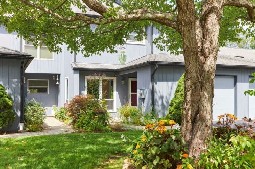 37 North Loop, Rhinebeck, NY 12572-1921