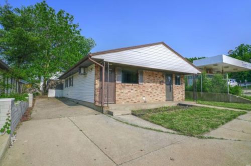1028 Ironwood Dr, Mishawaka, IN 46544-4322
