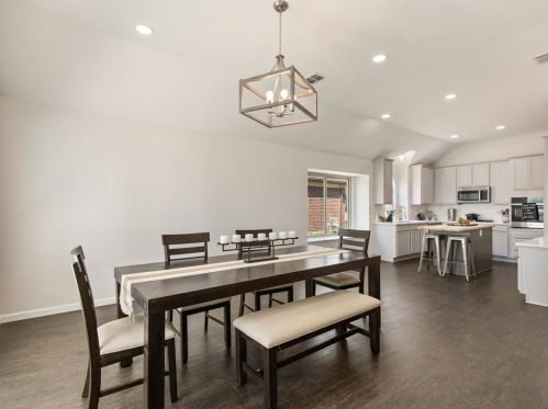 5064 San Jacinto Dr, Fort Worth TX 76137-5537 exterior