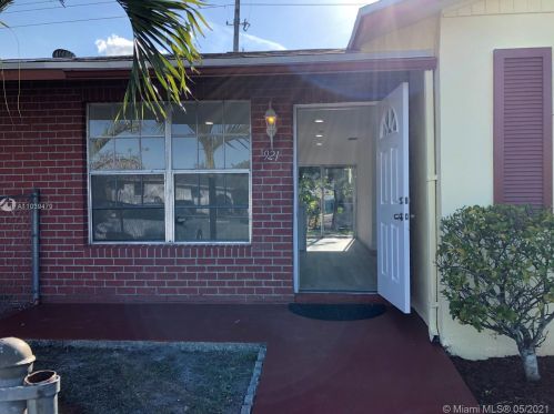 921 Sumter Rd, West Palm Beach, FL 33415-3659