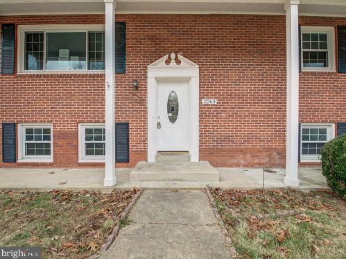 2263 Spinnaker Ct, Woodbridge VA  22192-2129 exterior