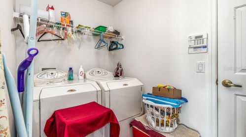 415 Cardinal Ct, Kissimmee FL  34759-4424 exterior