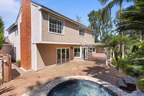 584 Andover Dr, Anaheim CA  92807-4606 exterior