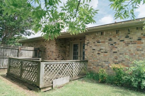 5102 Utah St, Greenville TX  75402-6238 exterior