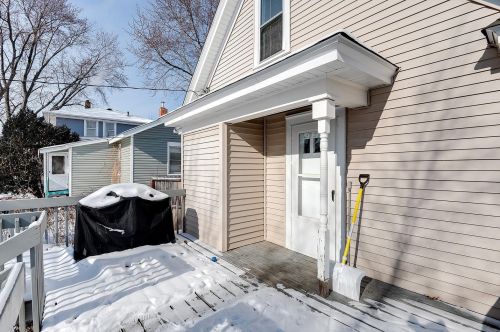 882 Bayard Ave, Saint Paul MN 55102-4002 exterior