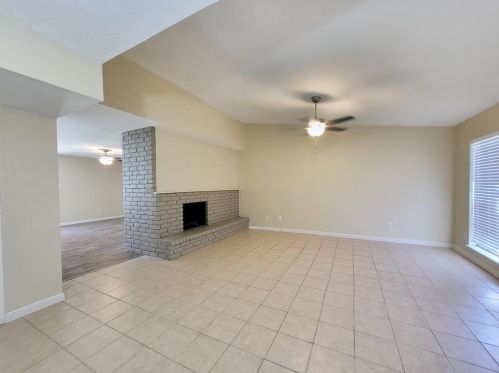 526 Jeff Davis Dr, Richmond TX  77469-5702 exterior