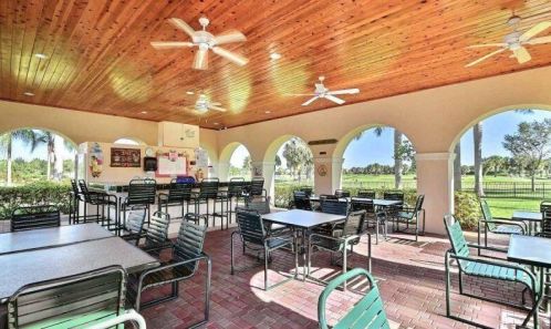 400 Sunview Way, Fort Pierce FL  34986-2655 exterior