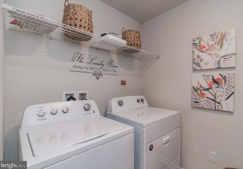 35530 Quail Meadow Ln, Locust Grove VA  22508 exterior