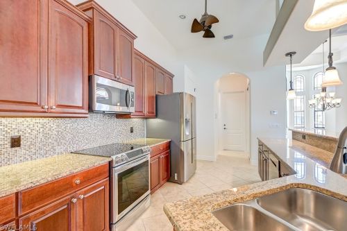 5240 20 Ave, Cape Coral FL  33990-4815 exterior