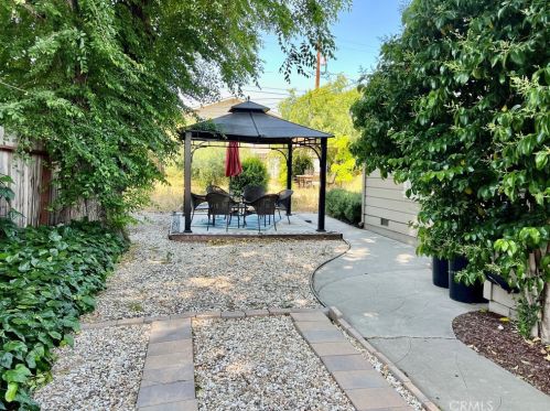1517 Pine St, Lake Nacimiento, CA 93446-1732