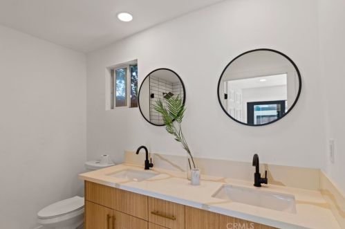 14633 Albers St, Van Nuys CA 91316-2602 exterior