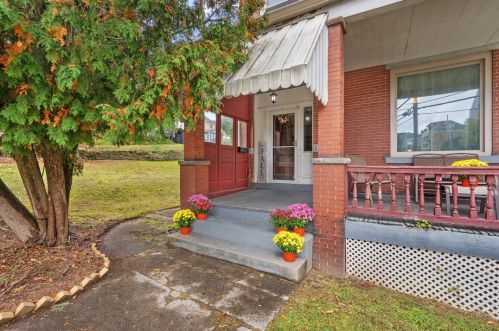 2043 Azalia St, Pittsburgh, PA 15220-4846