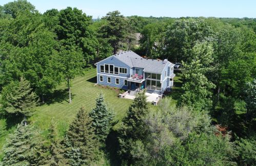 7 Birkmose Park, Hudson WI  54016-2286 exterior
