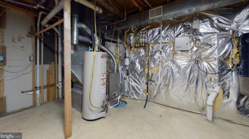 9101 Sainsbury Ct, Bristow VA  20136-1770 exterior