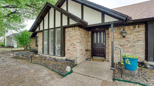 2836 Knollwood Dr, Plano, TX 75075-6426