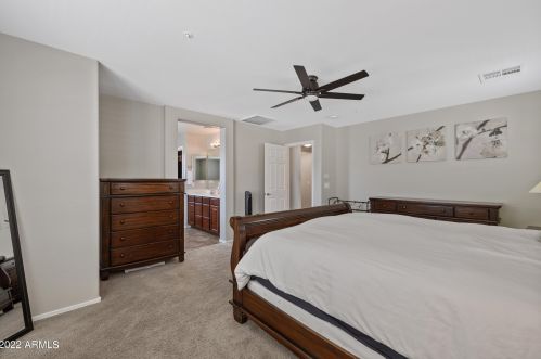 3272 Meadowview Dr, Gilbert AZ 85298-4001 exterior