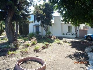 9102 Laurel Ave, Whittier CA  90605-2432 exterior