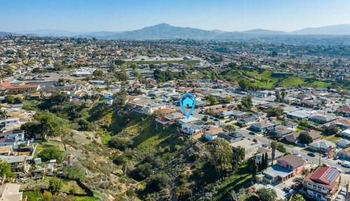 2802 Morningside St, San Diego CA 92139-3529 exterior