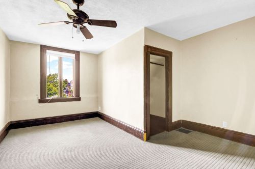 26-13 9th St, Long Island City NY  11102-3935 exterior