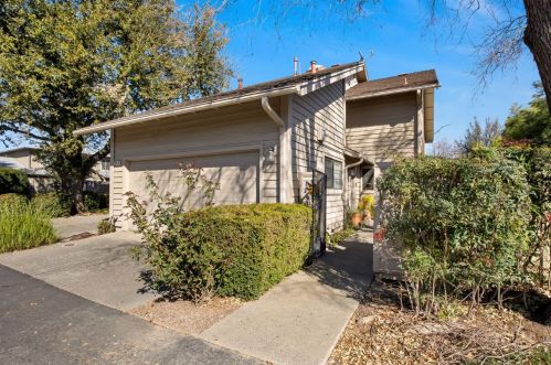 954 Cross St, Woodland CA  95695-4128 exterior