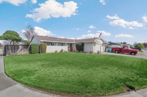 1195 Welburn Ave, Gilroy, CA 95020-3909