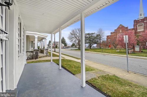 104 High St, Red Lion PA  17356-1606 exterior