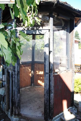 16497 Kent Ave, San Lorenzo CA  94580-1230 exterior