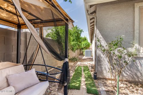 15875 Desert Hills Dr, Sun City AZ  85379-1008 exterior