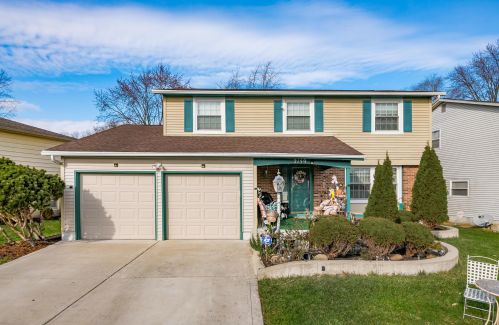 2159 Keller Pl, Darbydale, OH 43123-1122