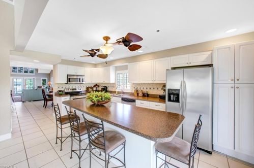 26427 Hickory Blvd, Bonita Springs FL 34134-8201 exterior