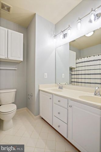 16143 Jordan Crest Ct, Haymarket VA  20169-4943 exterior