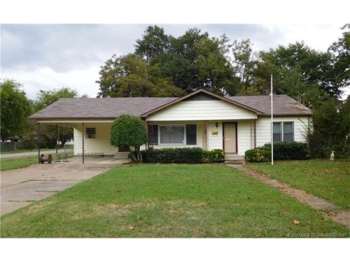 1001 Carbon Ave, Hartshorne, OK 74547-4227