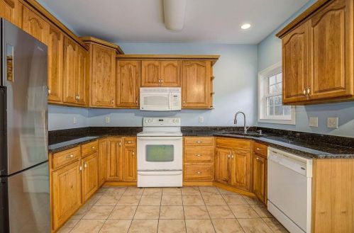 230 Northridge Dr, Miami OH  45056-8867 exterior