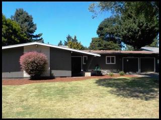6216 40th St, Vancouver, WA 98661-3002